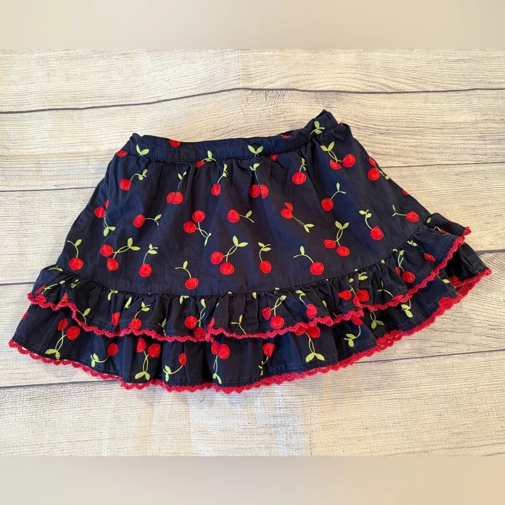 GYMBOREE Playful Cherry Embroidered Skort/size 5T